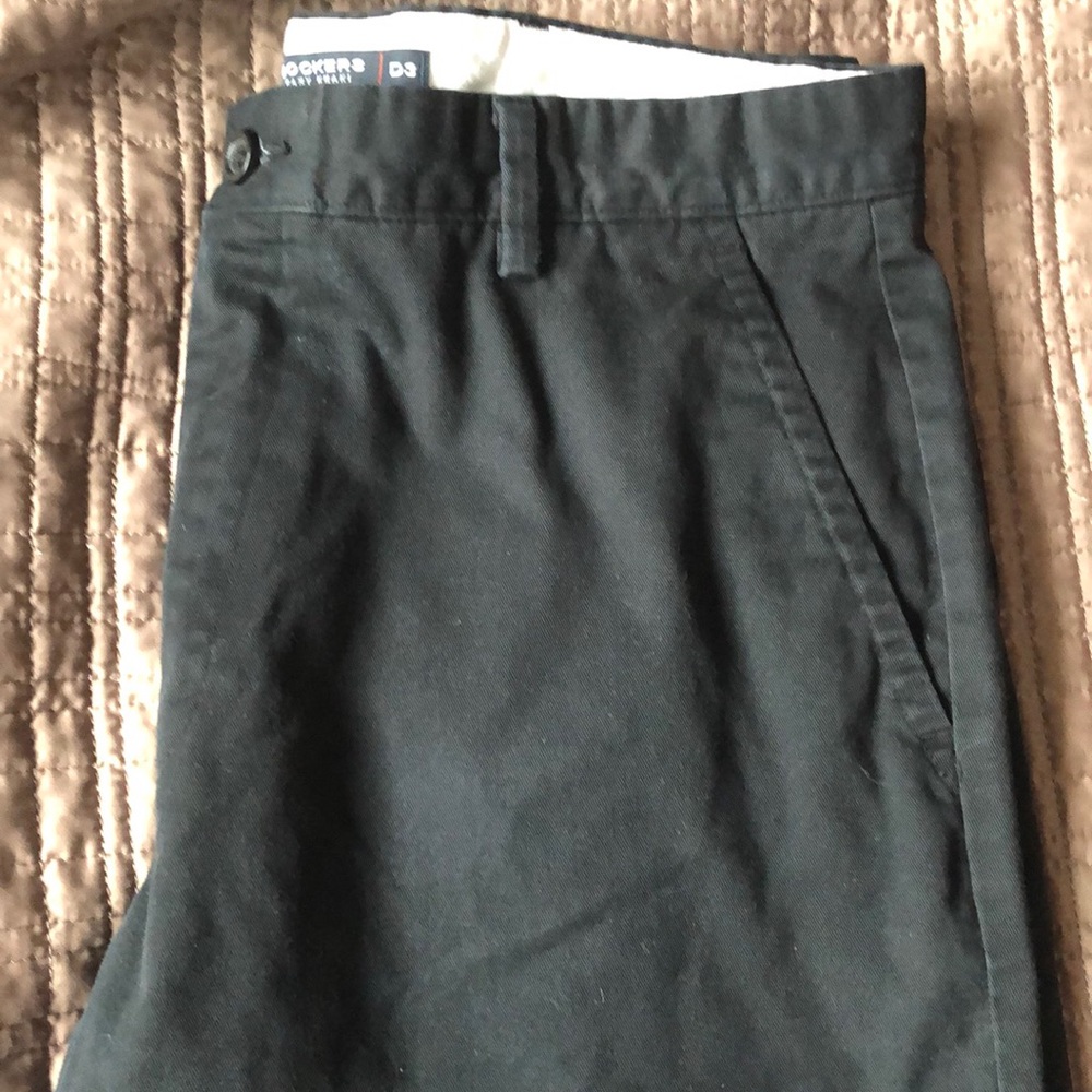 Dockers 100% Cotton Black Khakis/Pants Flat Front - Picture 6 of 9